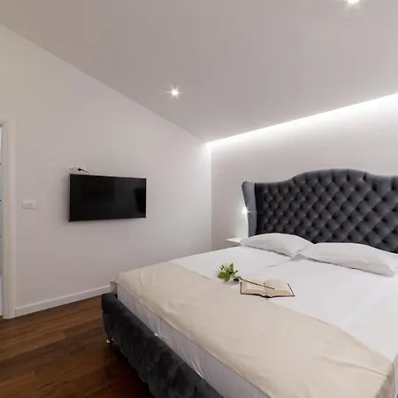 Besker Apartament *